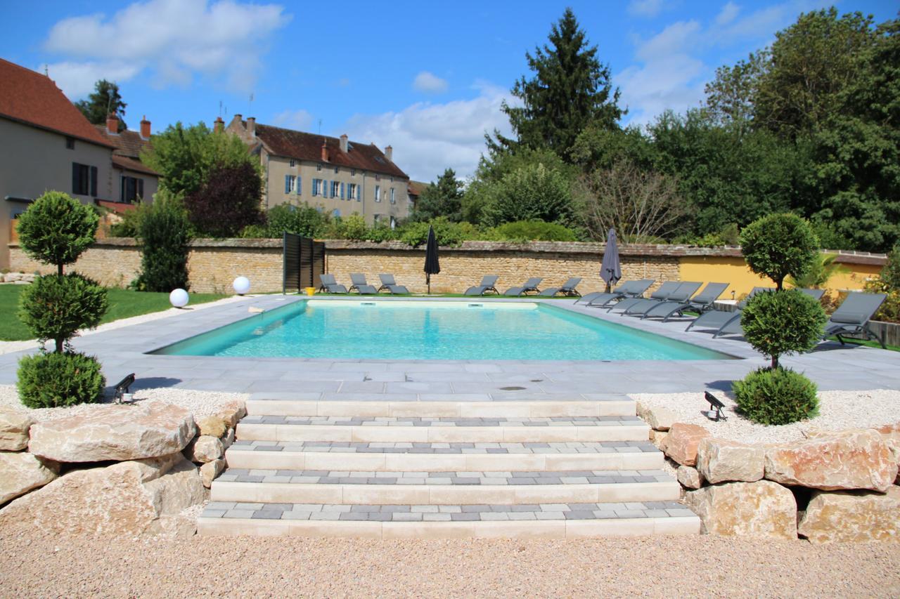 Hotel Du Lion D'Or Charolles Bagian luar foto