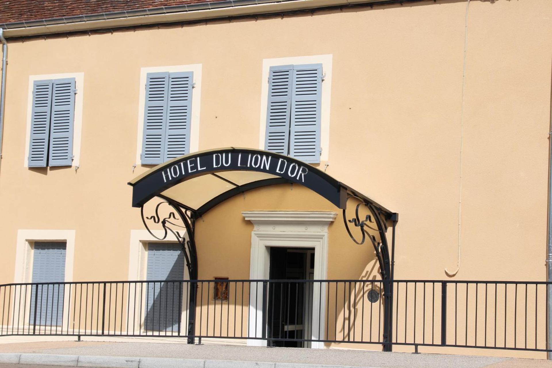 Hotel Du Lion D'Or Charolles Bagian luar foto